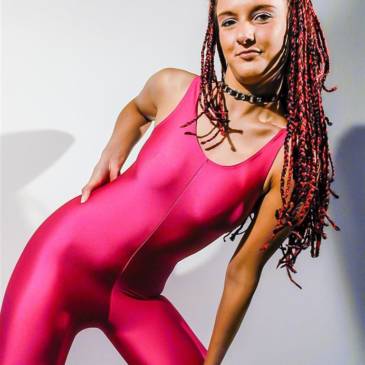 Spandex catsuit – pink spandex girl